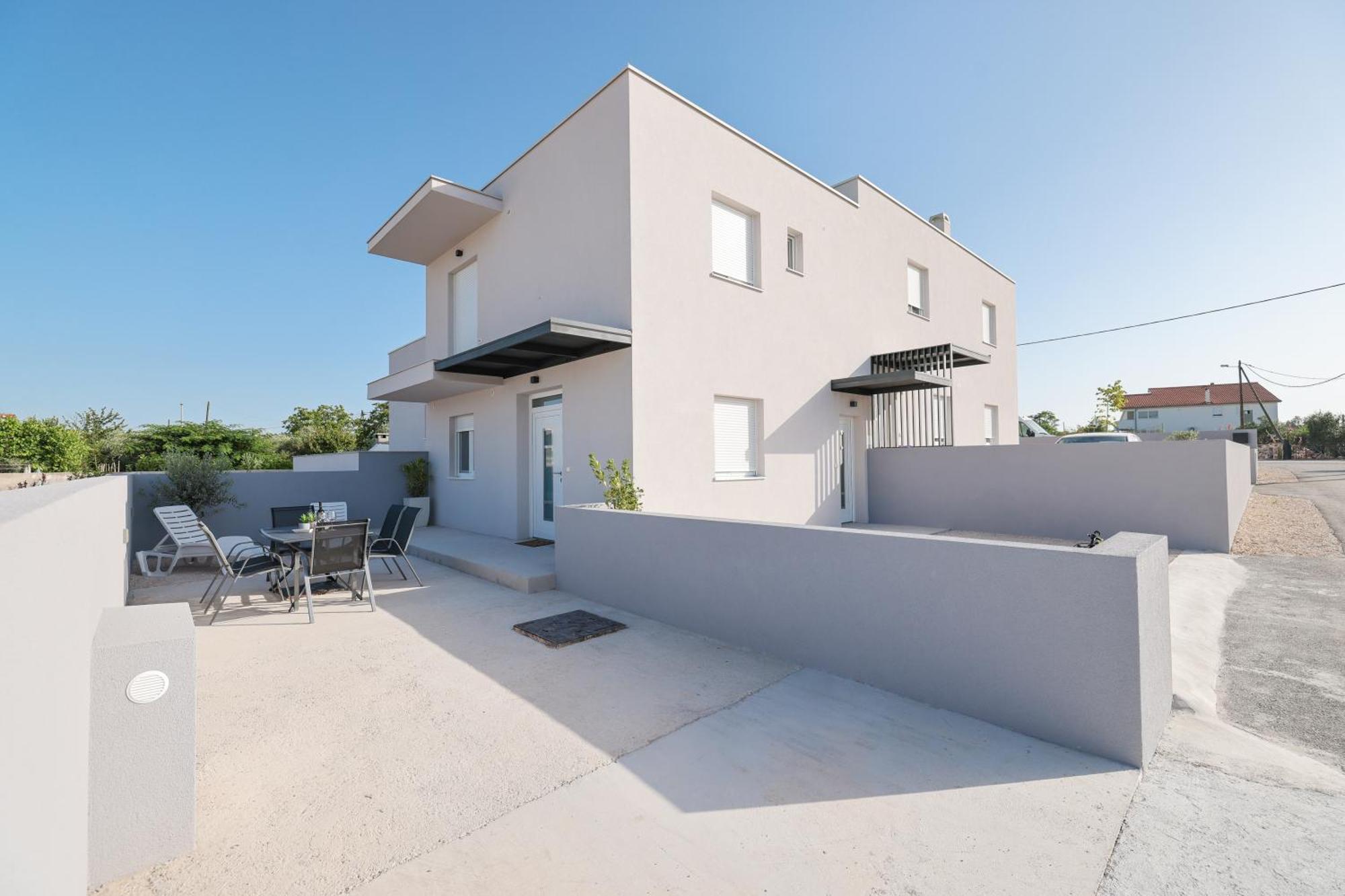Duo Soles - Apartments With Private Parking Near Zadar Murvica  외부 사진