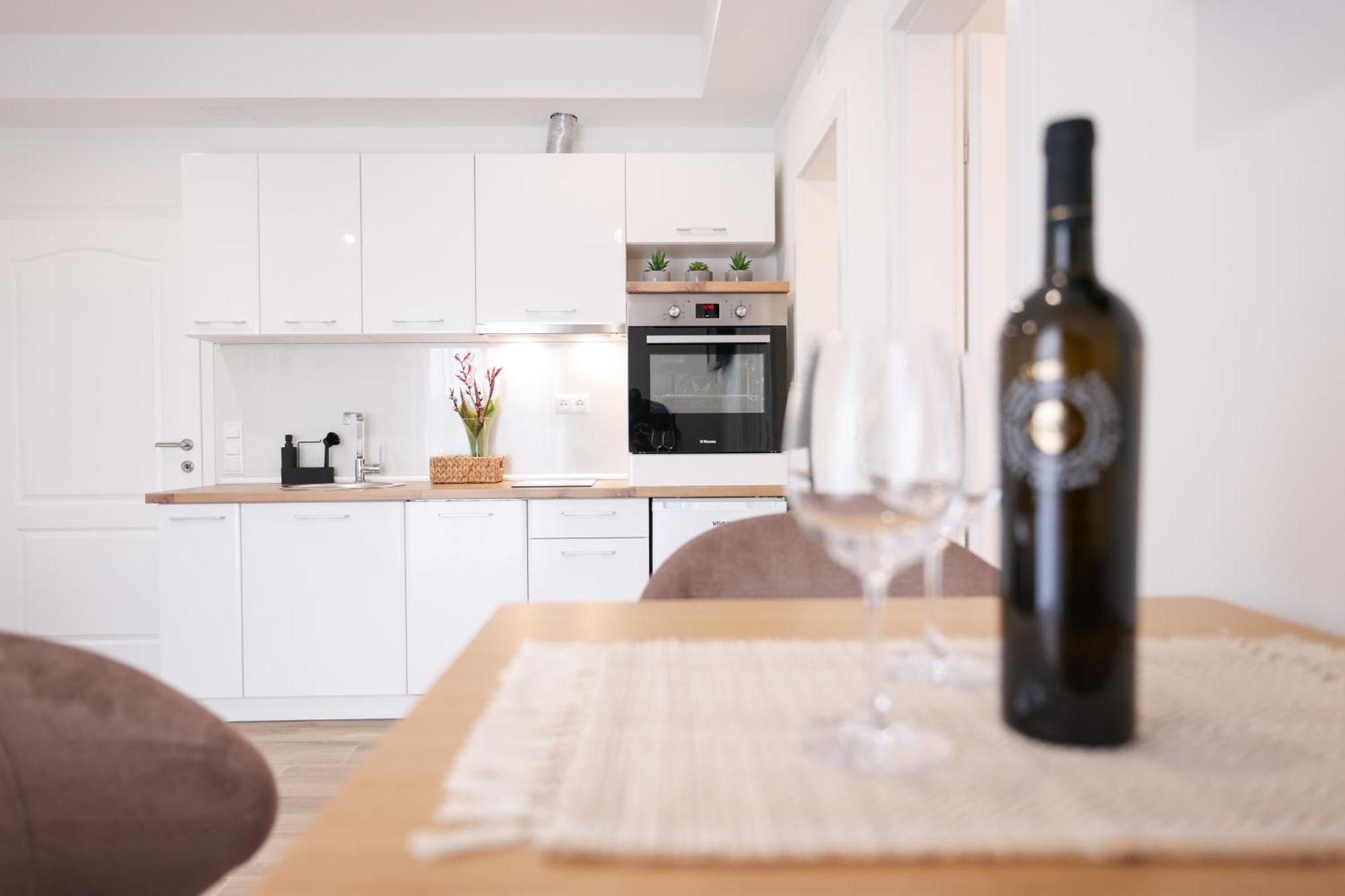 Duo Soles - Apartments With Private Parking Near Zadar Murvica  외부 사진