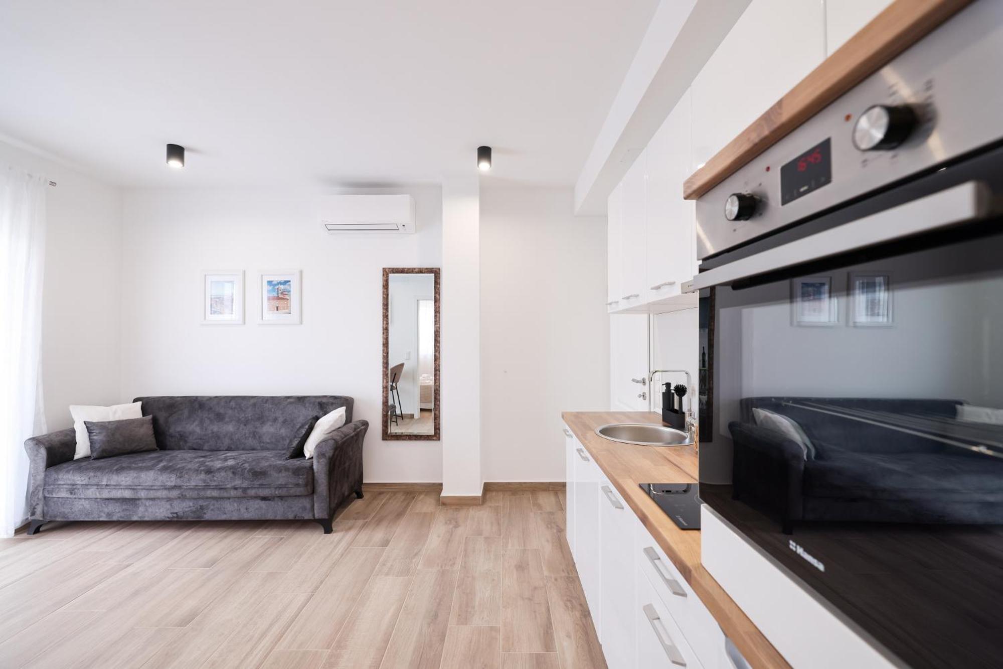 Duo Soles - Apartments With Private Parking Near Zadar Murvica  외부 사진