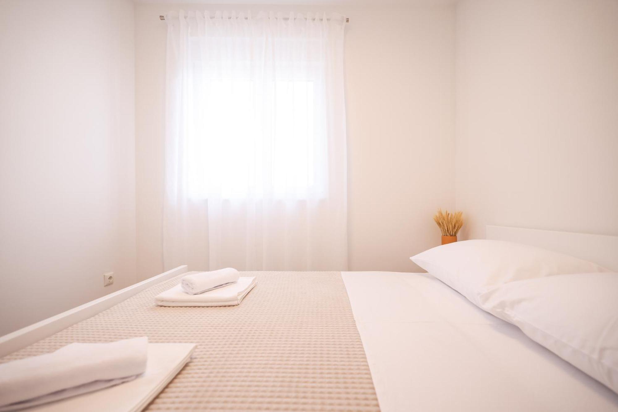 Duo Soles - Apartments With Private Parking Near Zadar Murvica  외부 사진