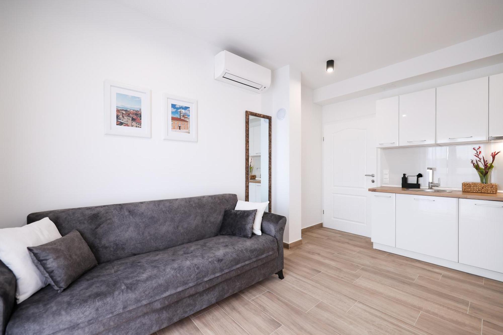 Duo Soles - Apartments With Private Parking Near Zadar Murvica  외부 사진