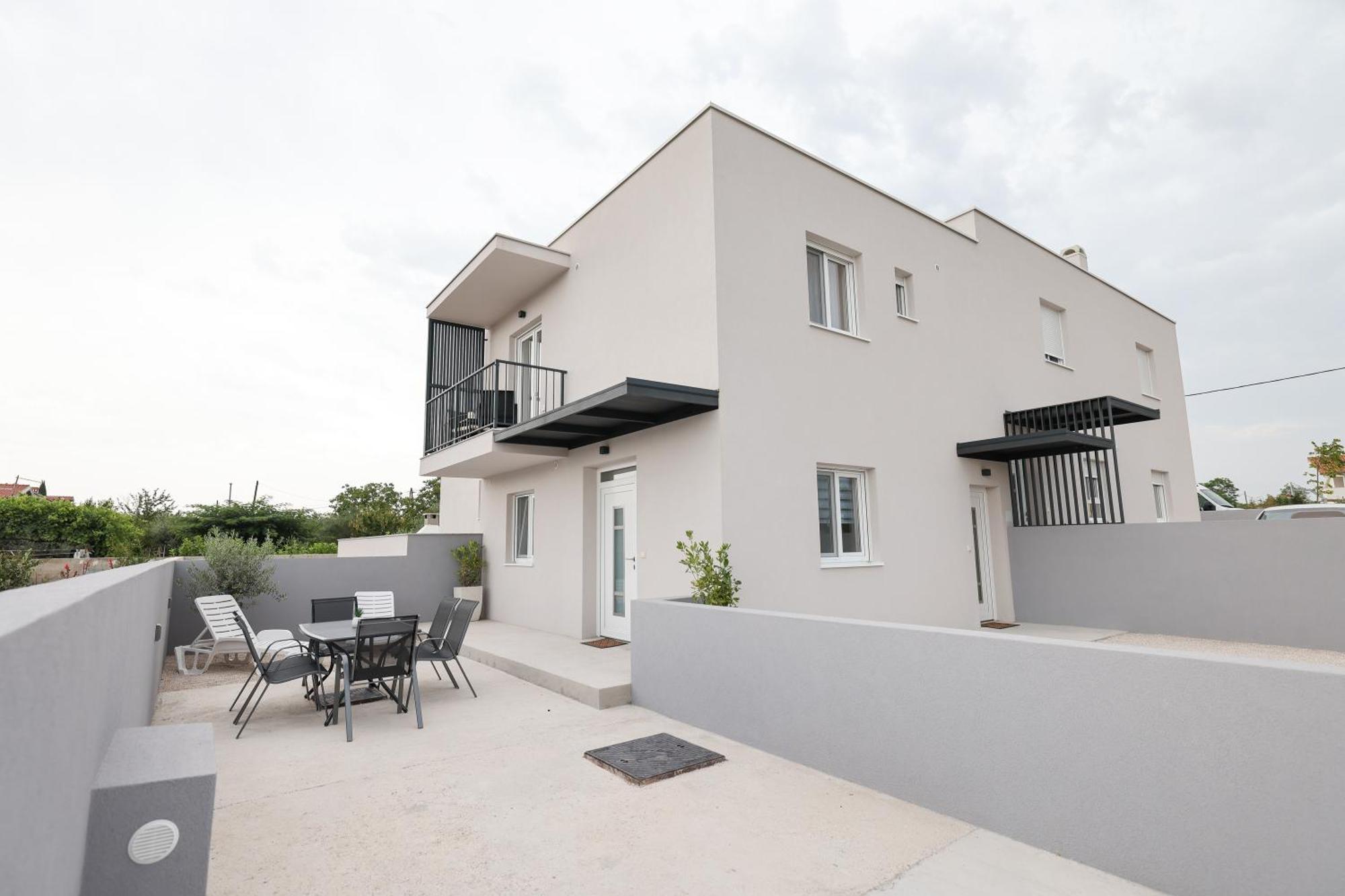 Duo Soles - Apartments With Private Parking Near Zadar Murvica  외부 사진