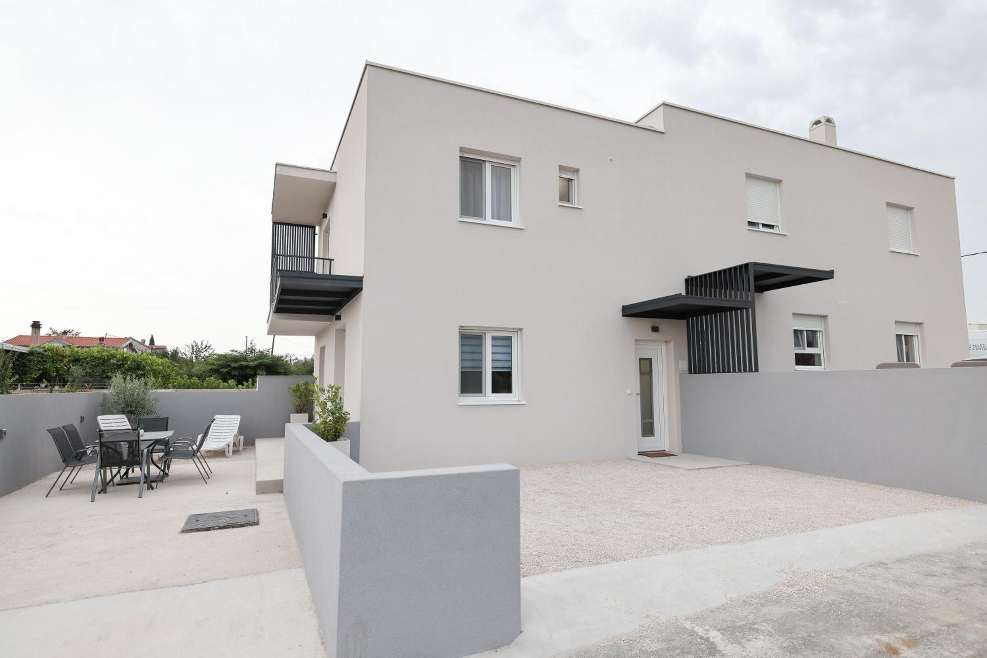 Duo Soles - Apartments With Private Parking Near Zadar Murvica  외부 사진
